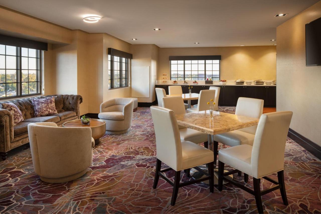 Sheraton Garden Grove-Anaheim South Exteriér fotografie